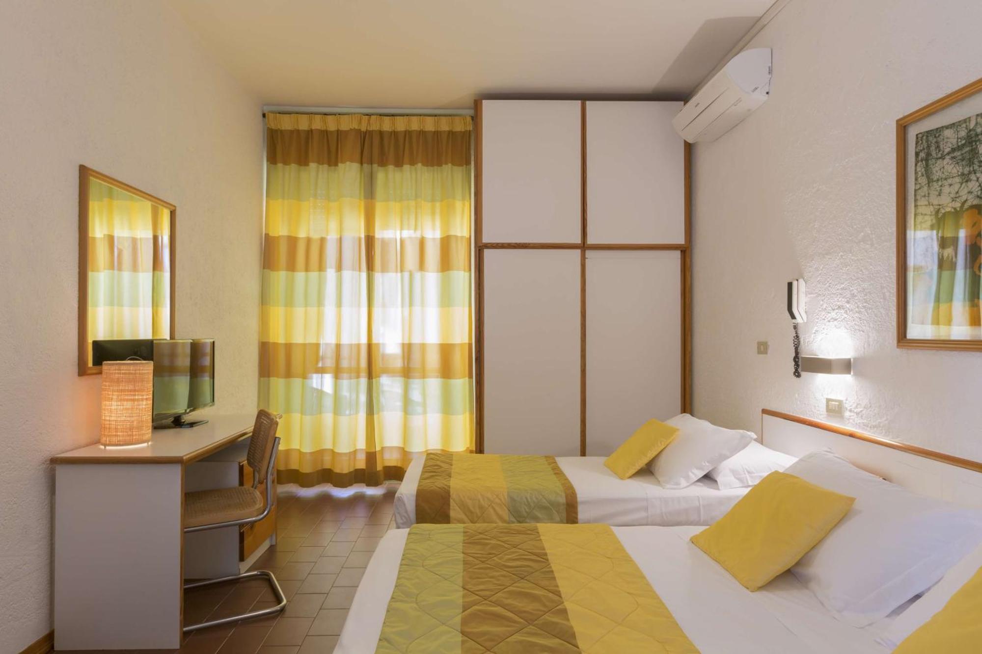 Hotel Bellevue, Sure Hotel Collection By Best Western Pesaro Ngoại thất bức ảnh